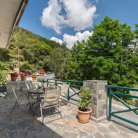 منزل ريفي Themis House Lemithou