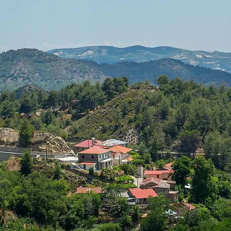 Themis House منزل ريفي Lemithou